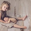 Newborn-Relationship-Posing-By Julia-Kelleher-free-download