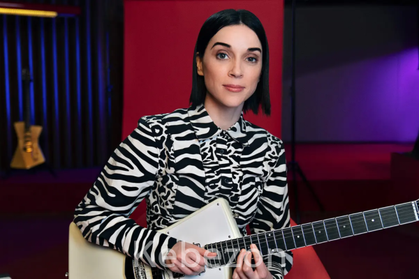 Teaches-Creativity-and-Songwriting-By-St-Vincent-MasterClass-free-download